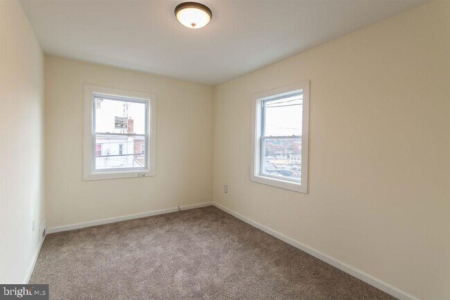 Building Photo - 3461 Eads St NE