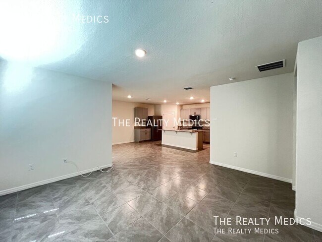 Building Photo - 536 Emily Gln St