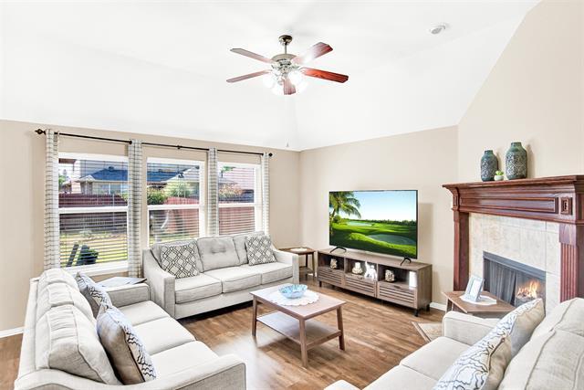 Foto del edificio - 2744 Cascade Cove Dr