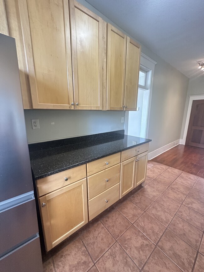 Foto del edificio - 315 E 38th St
