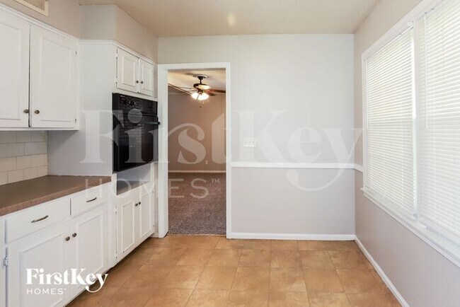 Building Photo - 5936 Sterling Avenue
