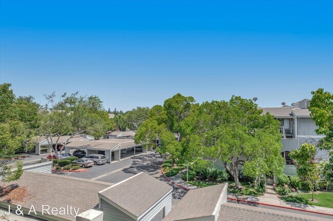 Foto del edificio - 1 br, 1 bath House - 3655 Birchwood Ter, 312