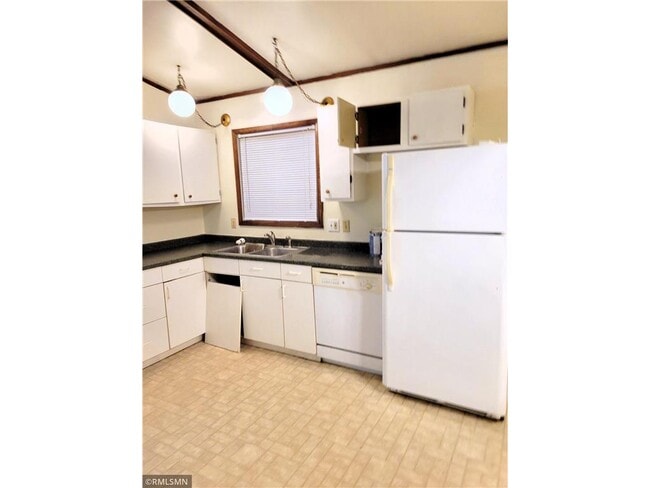 Building Photo - 921-935 Pearl St