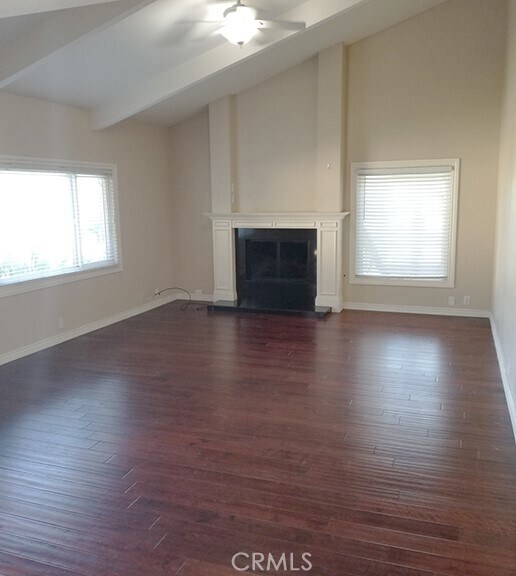 Foto del edificio - 6 Poinsettia