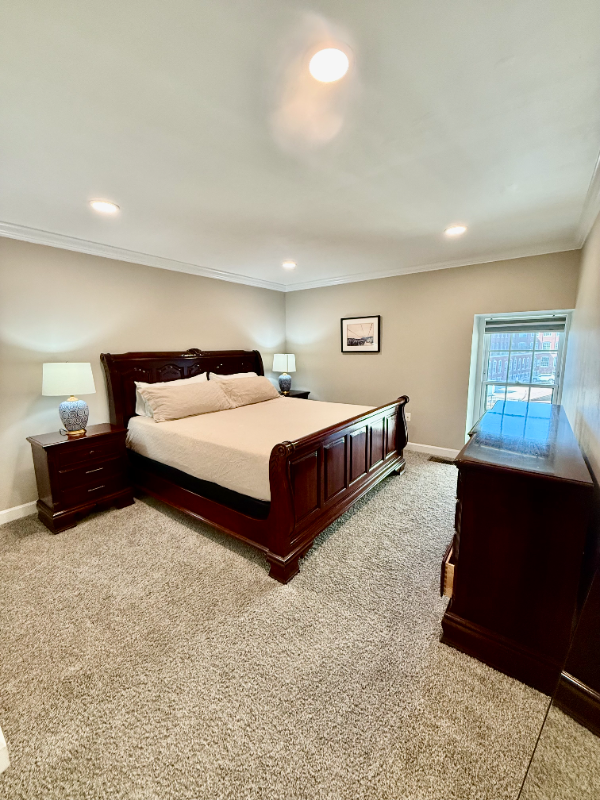 Foto principal - 201 Thorndike St