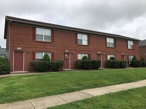 Building Photo - 68-74 Gray Hawk Dr