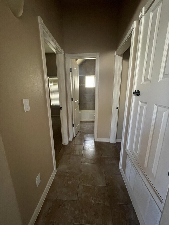 Building Photo - 3650 Grand Bahamas Dr