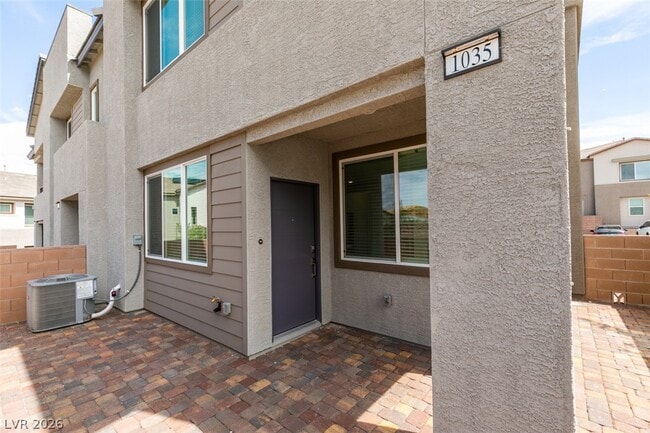 Building Photo - 1035 Valeria Rdg Ln