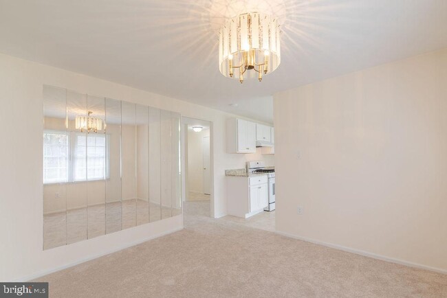 Building Photo - 3301 Pinefield Ln