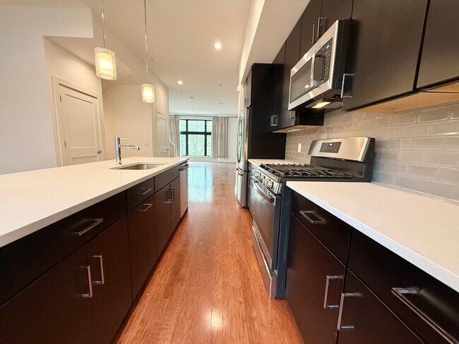 Foto del edificio - 4589 Riverside Way