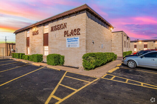 Building Photo - Mission Place Apartments