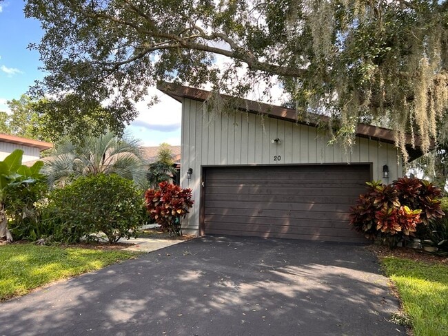 Building Photo - Grenelefe/Country Homes Community