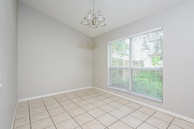 Foto del edificio - 2845 Oak Shore Rd