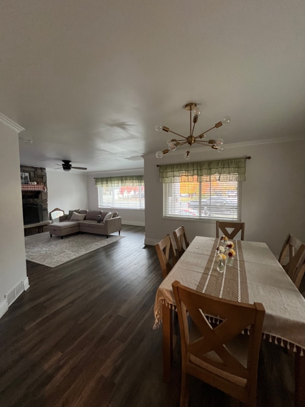 Building Photo - 165 N 400 E