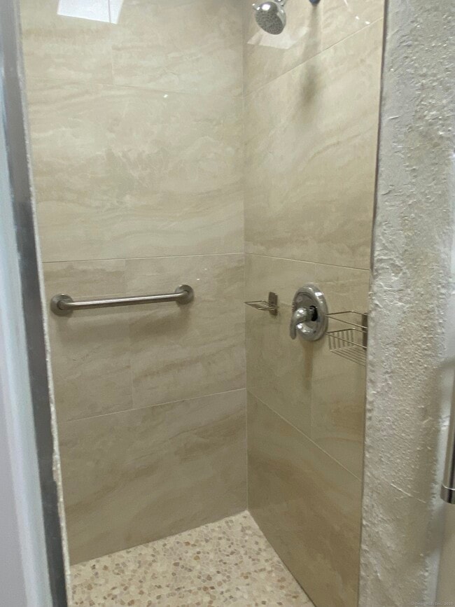 Foto del edificio - 4 Cove View Dr