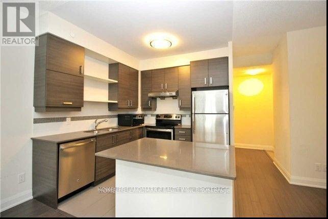 Photo du bâtiment - 1-211 Uptown Dr