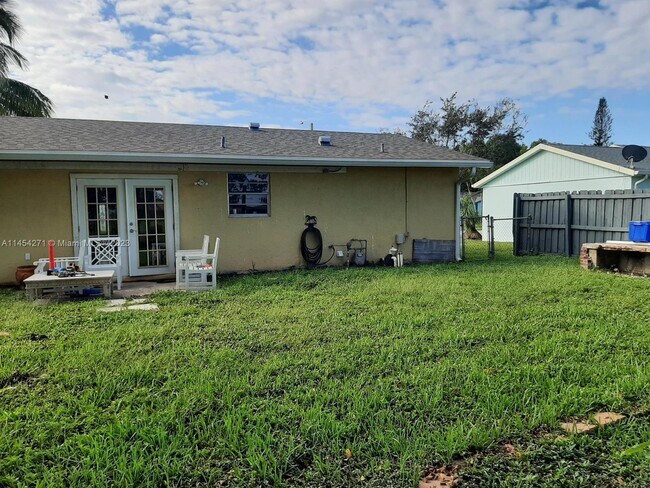 Building Photo - 5127 St John Ave S