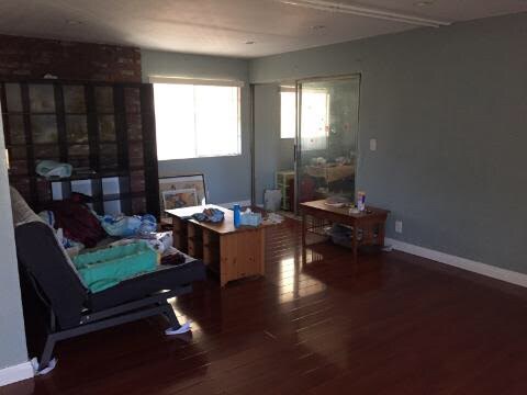 Primary Photo - 953 E Wanamaker Dr