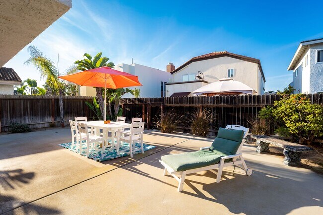 Foto del edificio - 5207 Sealane Way