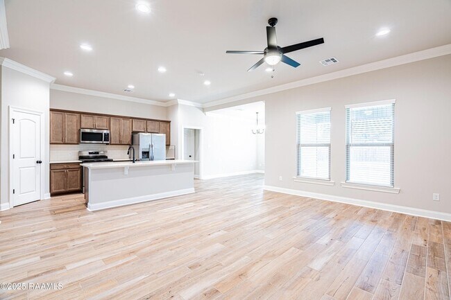 Foto del edificio - 102 Jubilation St