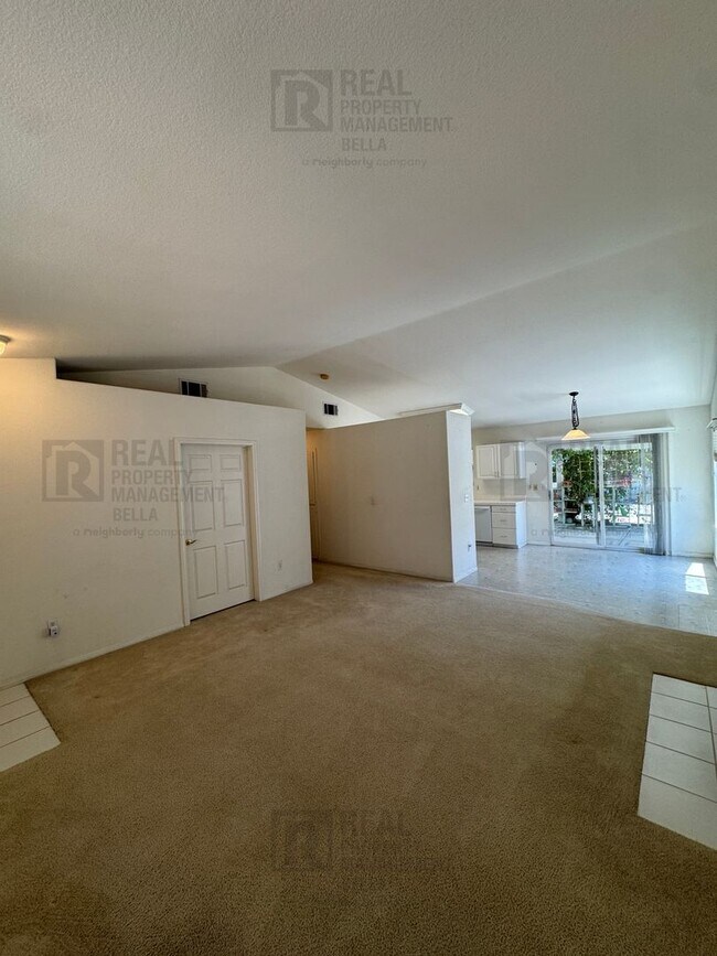 Foto del edificio - Charming 3 Bedroom, 2 Bathroom Home in Hemet