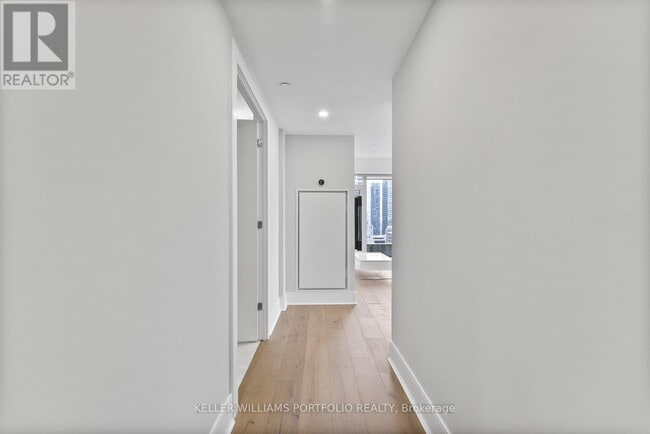 Building Photo - 5 Soudan Ave