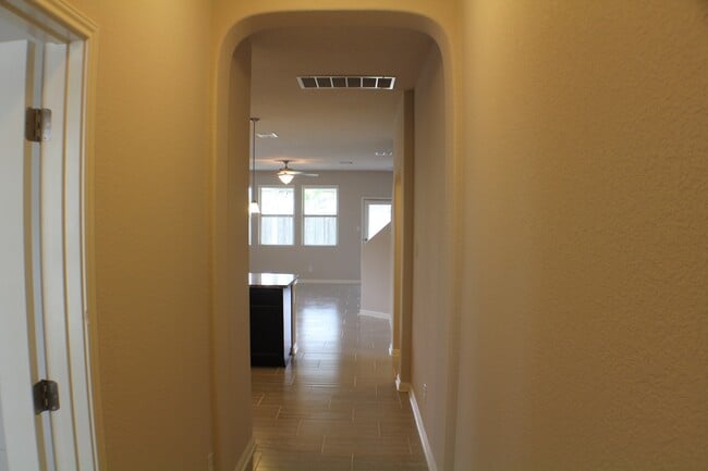 Foto del edificio - Immaculate Rental with fabulous upgrades. ...