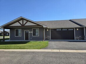 Building Photo - 3939 Millie Ct
