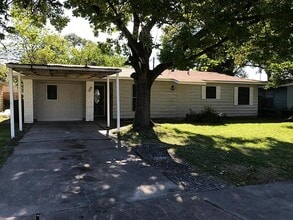 Building Photo - 10206 Buena Park Dr