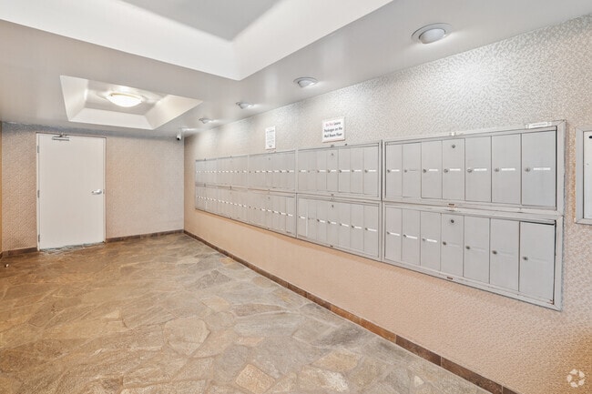 Building Photo - Terrace Trousdale Apartments