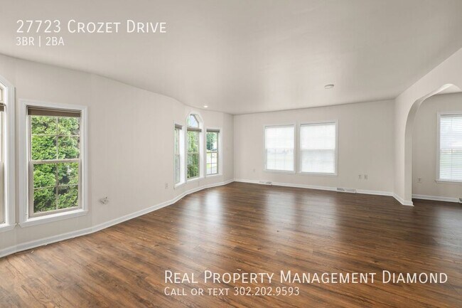 Foto del edificio - 27723 Crozet Dr