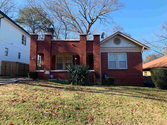 Building Photo - 379 Altoona Pl SW