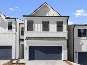 Building Photo - 1922 Westwind St