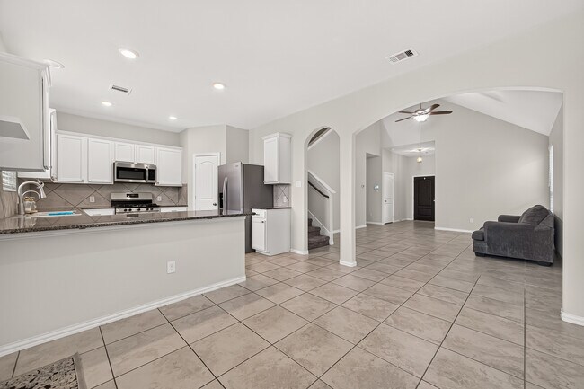 Foto del edificio - 20223 Highfield Park Dr