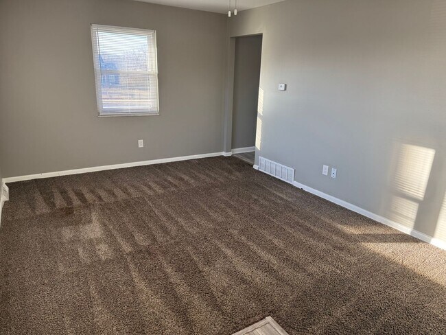 Foto del edificio - 3656-3658-3658 Clime Rd