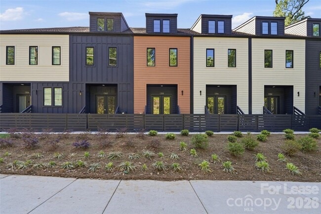 Building Photo - 1358 Briar Creek Rd