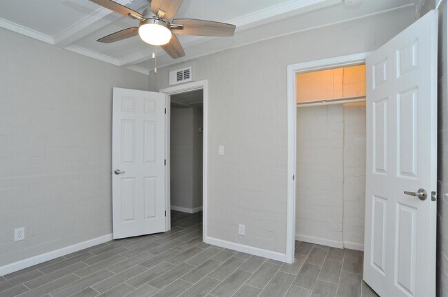 Foto del edificio - 3841 N Park Ave
