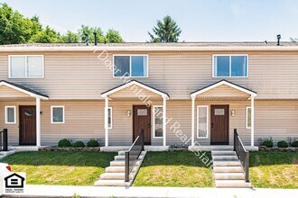Building Photo - 15030 Tally Ho Dr