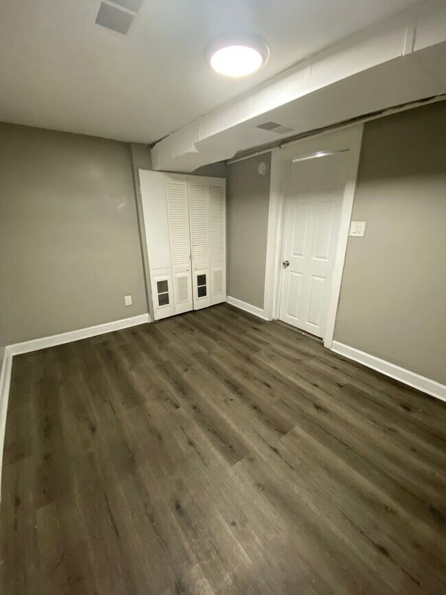 Foto del edificio - 3819 Melville Ave