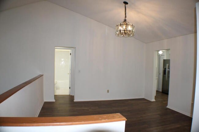 Building Photo - 10315 Elizabeth Falls Dr