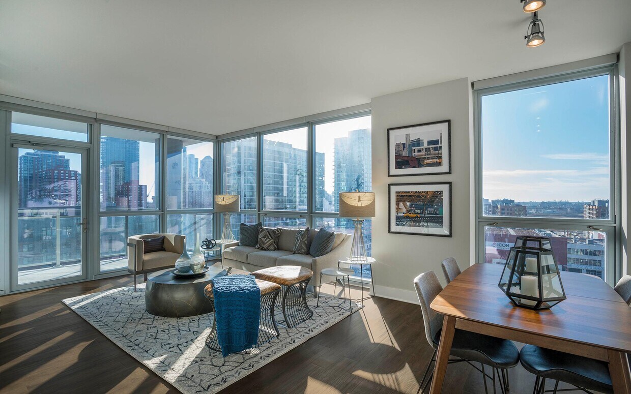 Foto principal - 723 S Wells St