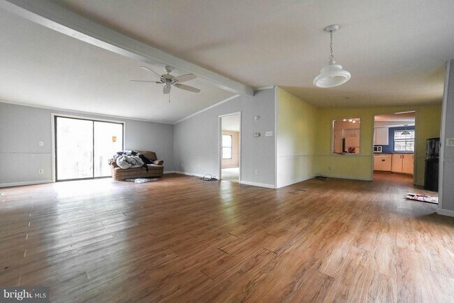 Building Photo - 19524 Dyson Wy