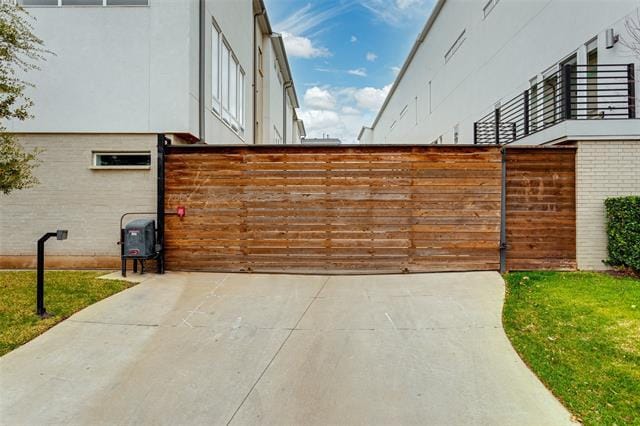 Building Photo - 4964 Flitwick Ct