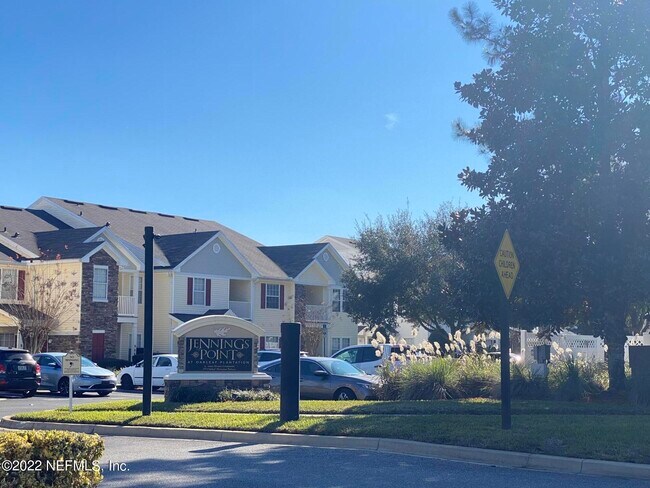 Foto del edificio - 575 Oakleaf Plantation Pkwy