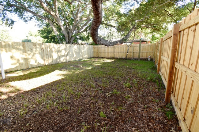Building Photo - 639 Dogwood Ct