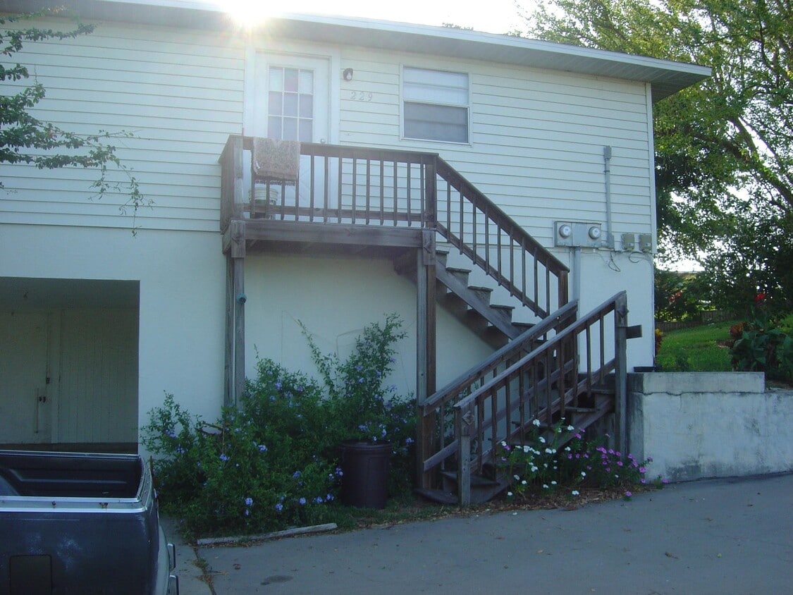 227 Lake Rachard Blvd, Lake Placid, FL 33852 House Rental in Lake