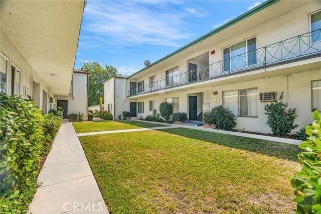 Building Photo - 5828 Whitsett Ave