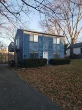 Building Photo - 506 Palace Ave