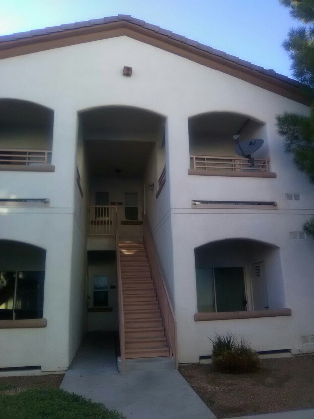 5655 E Sahara Ave, Las Vegas, NV 89142 Condo for Rent in Las Vegas