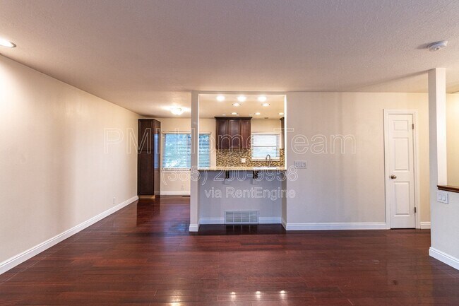 Foto del edificio - 2205 N 1100 W